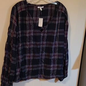 Maurice's top  